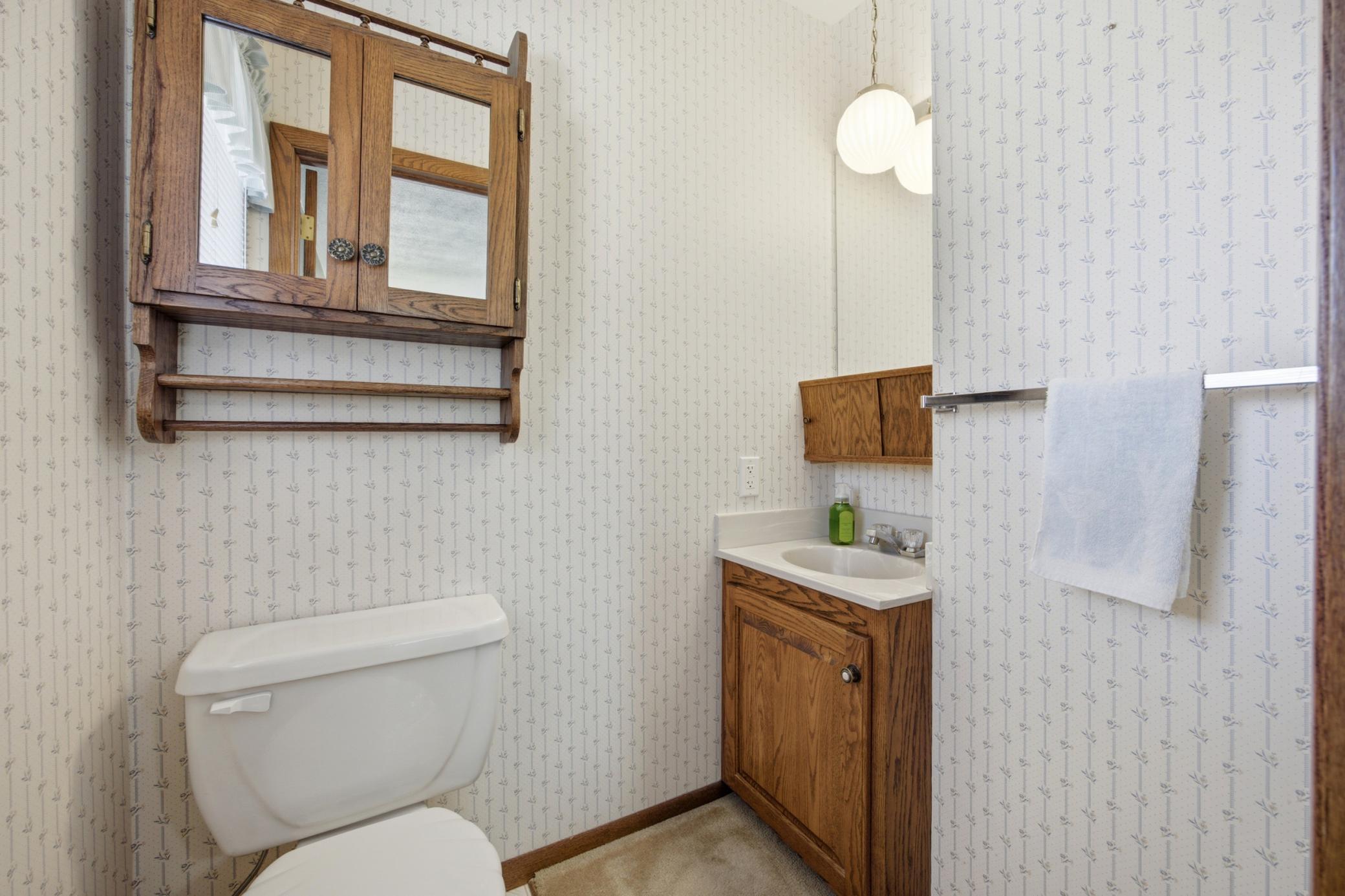 Primary ensuite bathroom