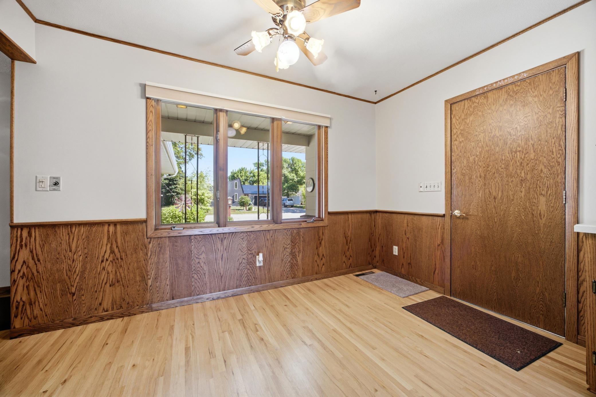garage entry/ eat in kitchen