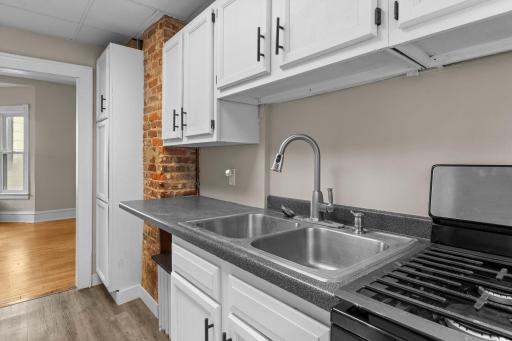 1673 Van Buren Avenue, Saint Paul, MN 55104