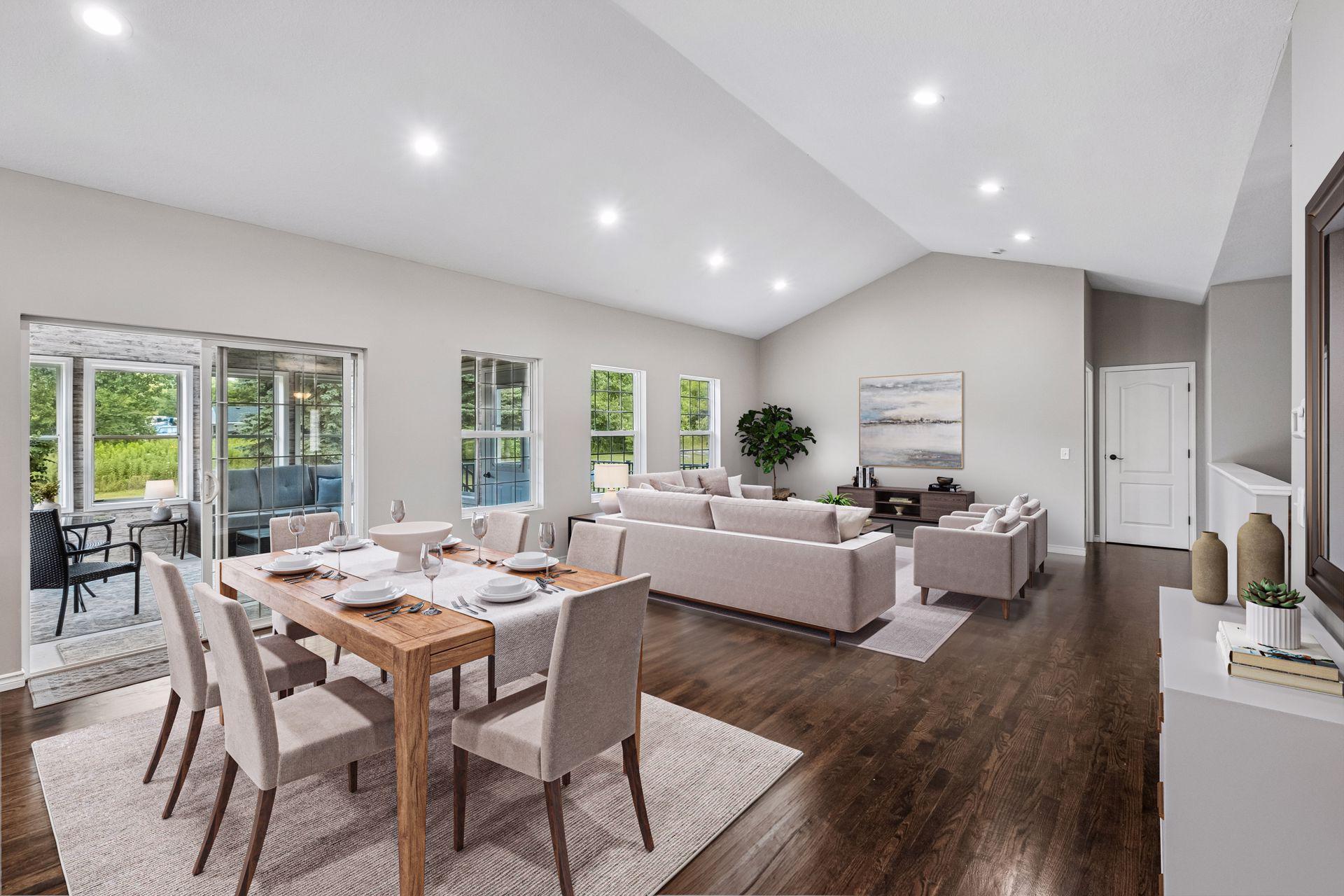 An Open & Inviting Dining Room