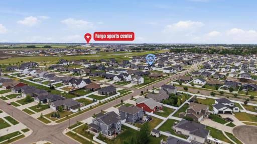 2651 Golden Lane S, Fargo, ND 58104