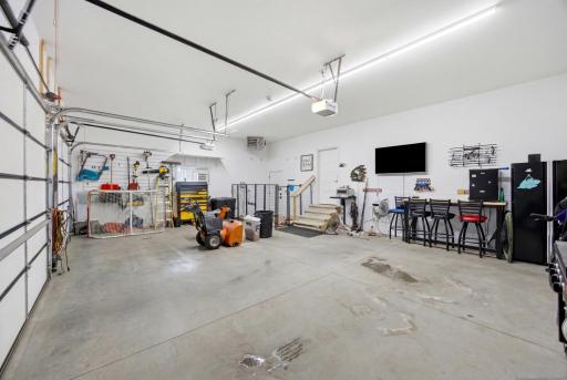 2651 Golden Lane S, Fargo, ND 58104