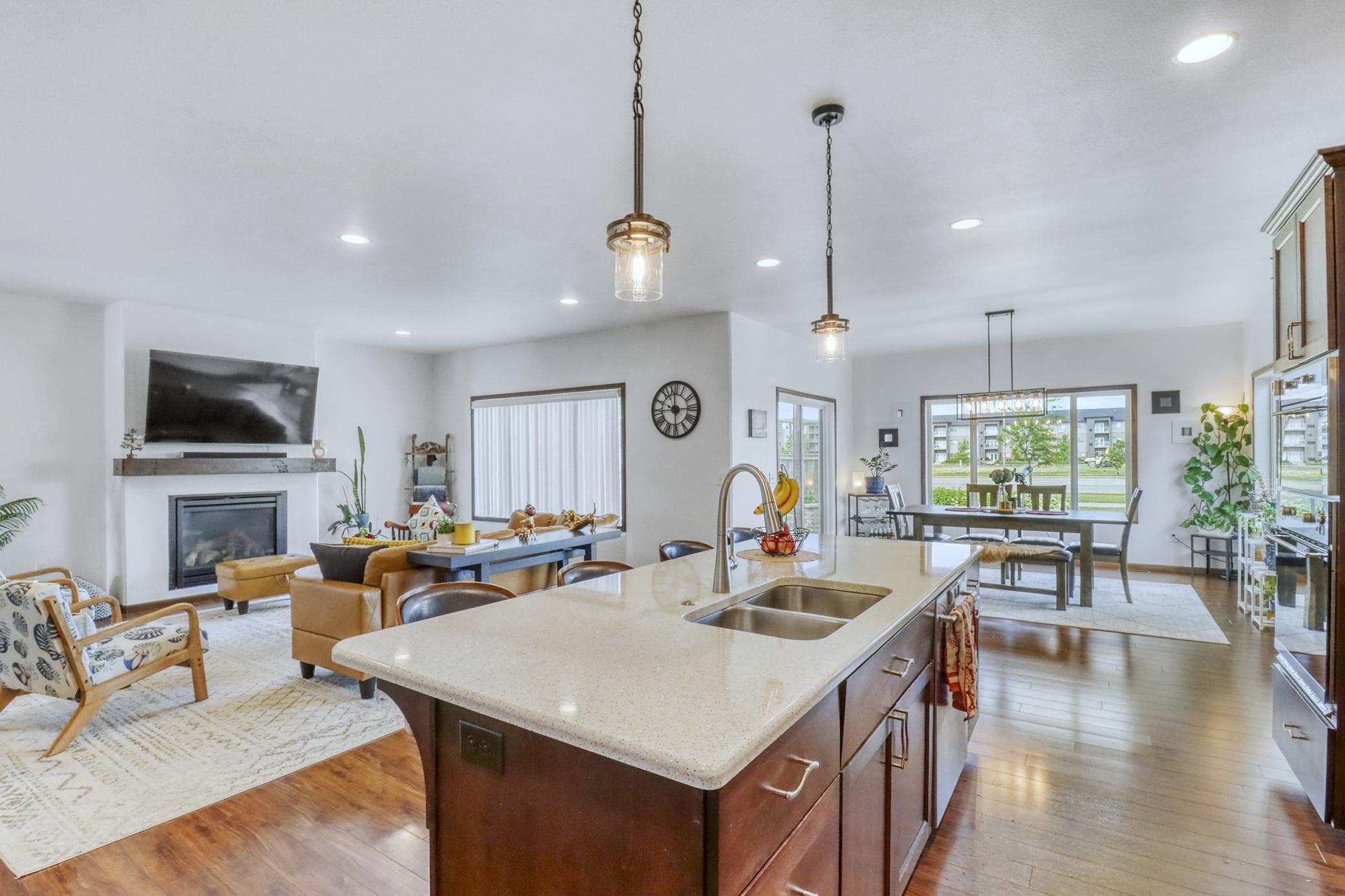 Kitchen1_5-3264.JPG