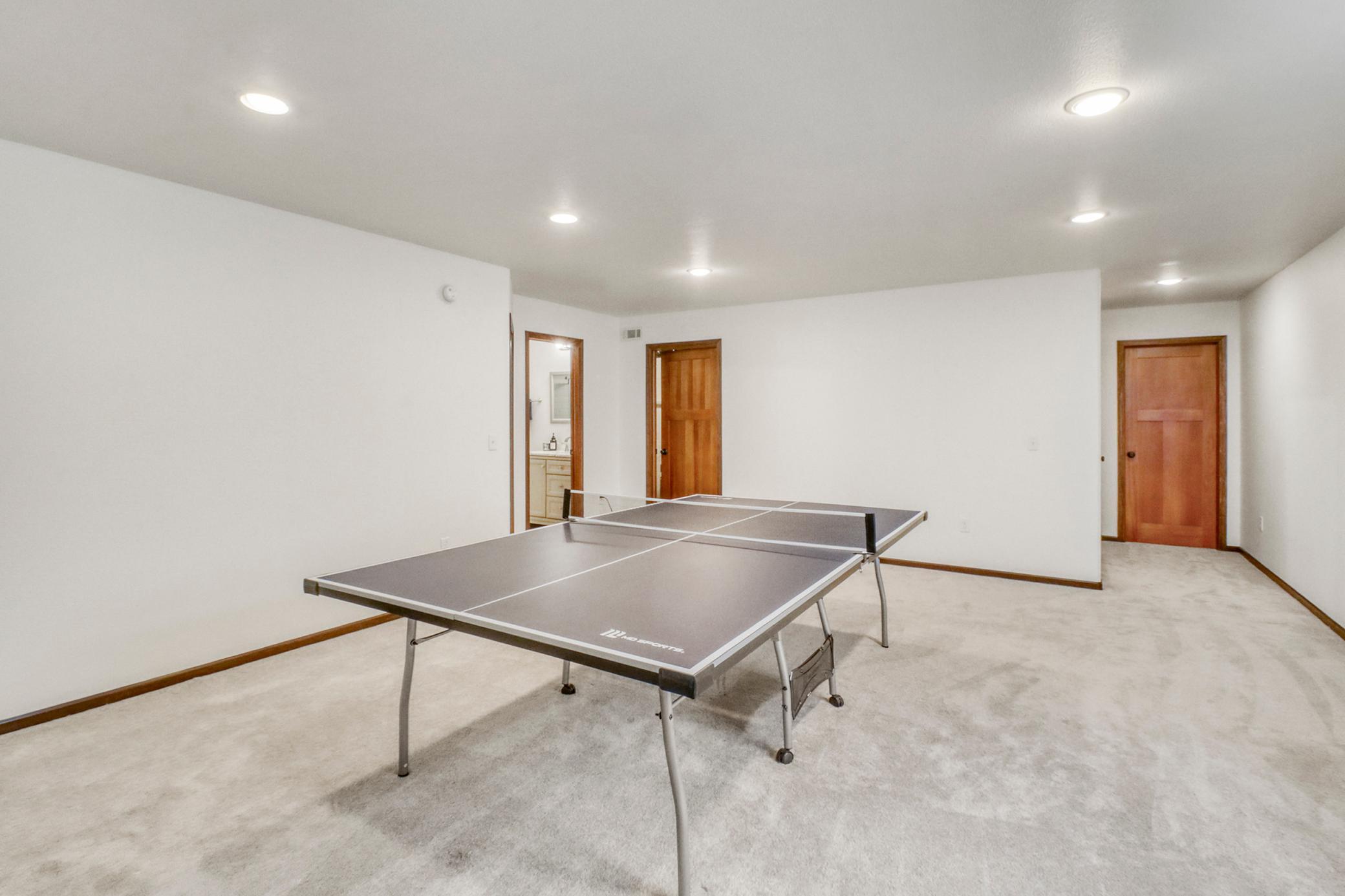 Basement1_2-3264.JPG