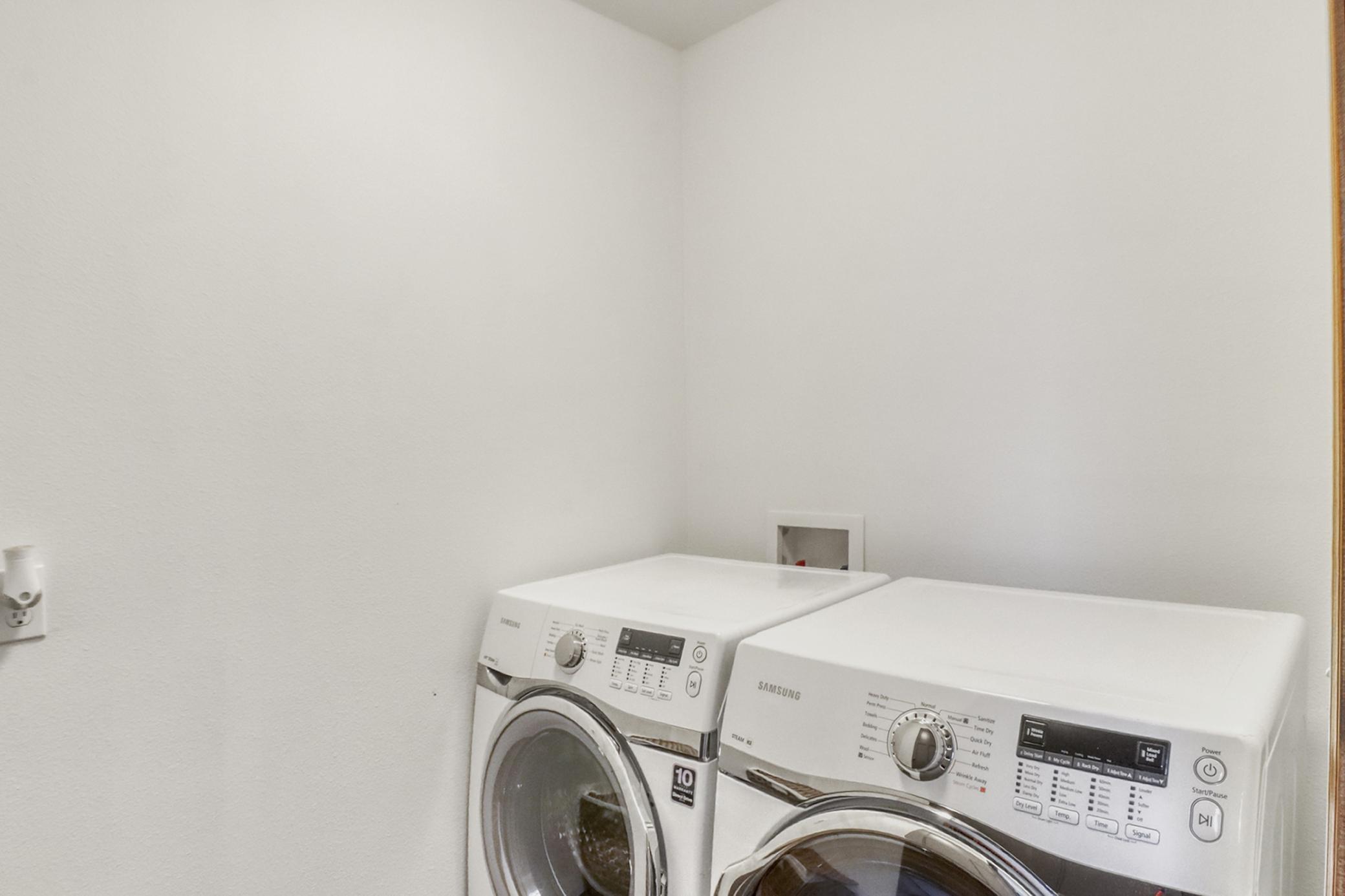Laundry1_1-3264.JPG