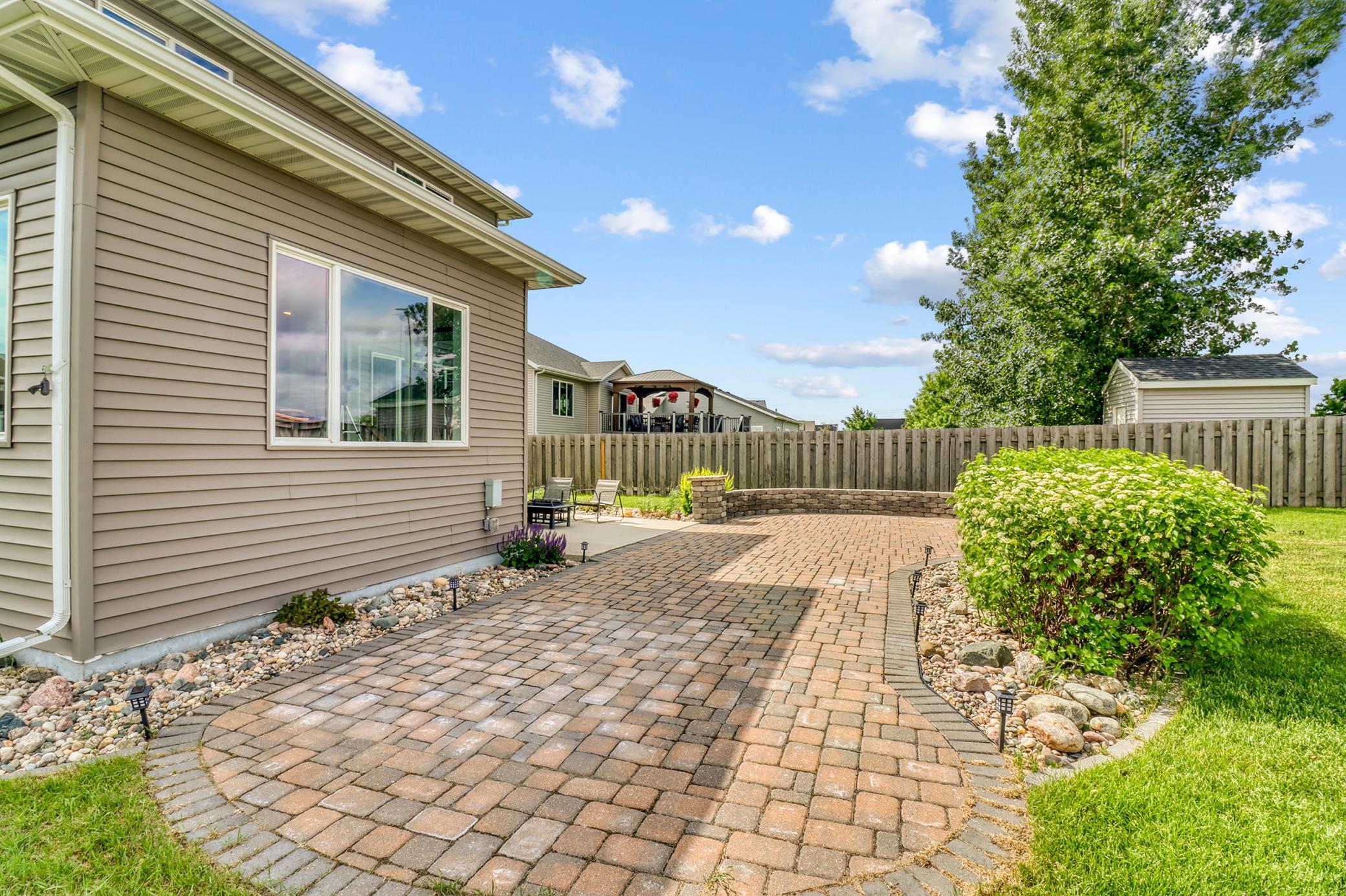 Backyard1_1-3264.JPG