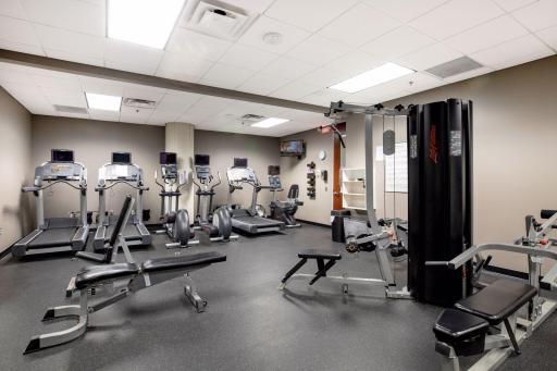 24-Hour Fitness Center – Cloud 9 Skyflats