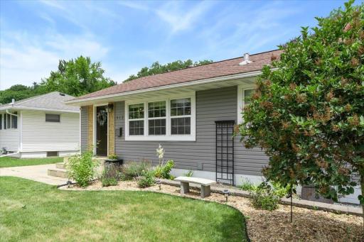 915 11 1/2 Street SW, Rochester, MN 55902