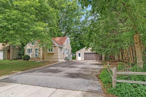 1993 9th Street, Saint Paul, MN 55110