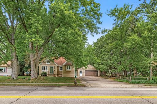 1993 9th Street, Saint Paul, MN 55110