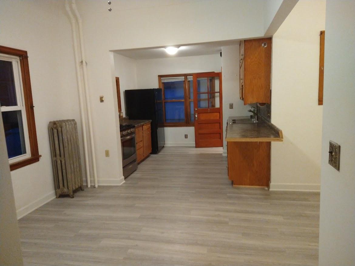 Unit 1 - Kitchen / Dining - Pic 1 of 2