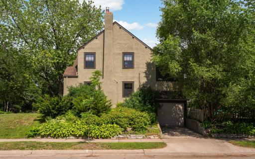 2715 Robbins Street, Minneapolis, MN 55410