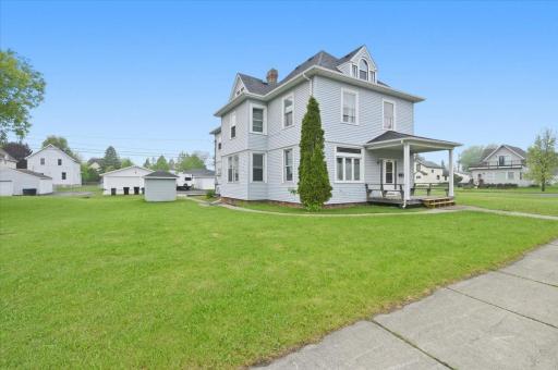 2004 E 5th Street, Superior, WI 54880