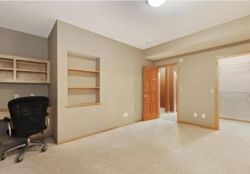 8217 W 93rd Street Circle, Minneapolis, MN 55438