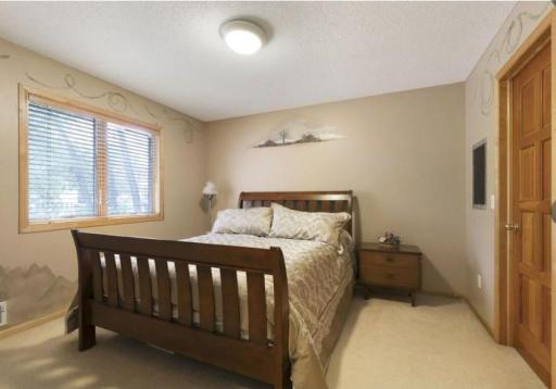 8217 W 93rd Street Circle, Minneapolis, MN 55438