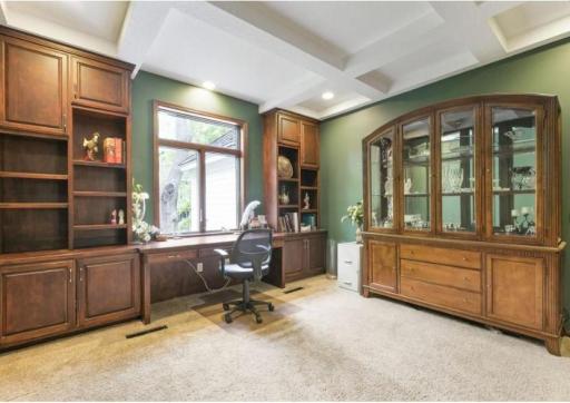 8217 W 93rd Street Circle, Minneapolis, MN 55438