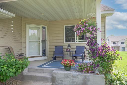603 Bluffs Parkway, Buffalo, MN 55313