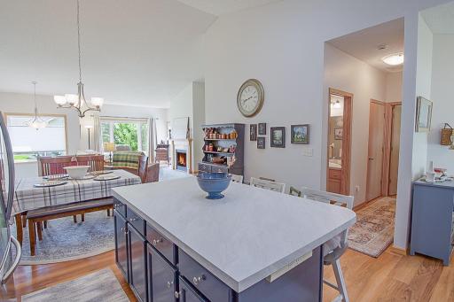603 Bluffs Parkway, Buffalo, MN 55313