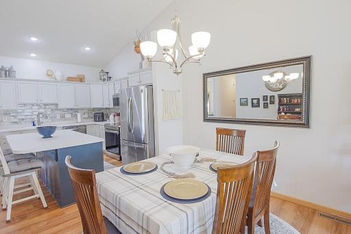 603 Bluffs Parkway, Buffalo, MN 55313