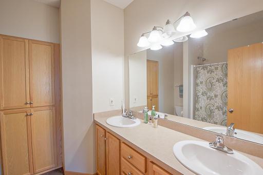 603 Bluffs Parkway, Buffalo, MN 55313