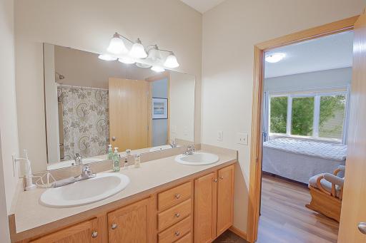 603 Bluffs Parkway, Buffalo, MN 55313
