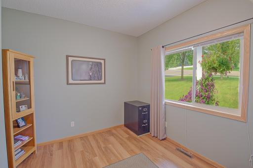 603 Bluffs Parkway, Buffalo, MN 55313