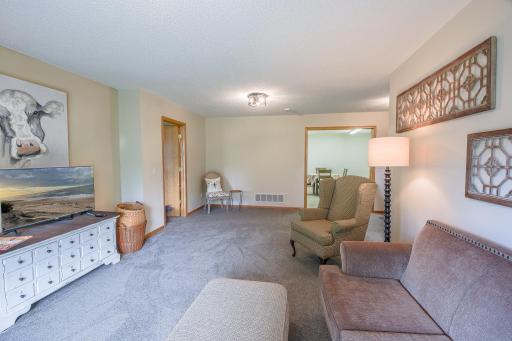 603 Bluffs Parkway, Buffalo, MN 55313