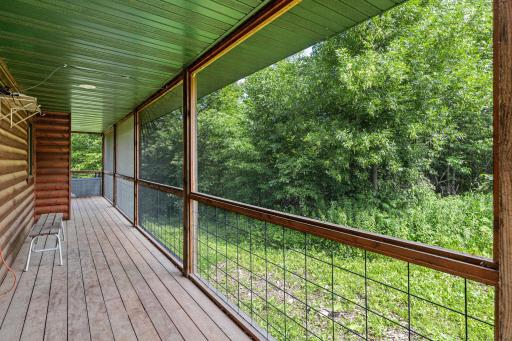 Sit out an enjoy the night without getting biting!! Fully enclosed porch.