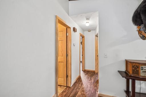 28-web-or-mls-194th Ave-S1607-028.jpg