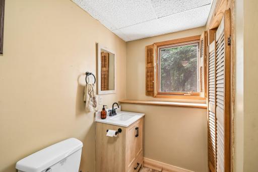 38-web-or-mls-194th Ave-S1607-038.jpg