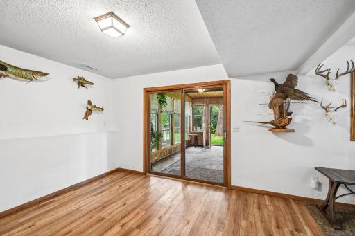 37-web-or-mls-194th Ave-S1607-037.jpg