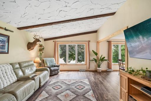 13-web-or-mls-194th Ave-S1607-013.jpg
