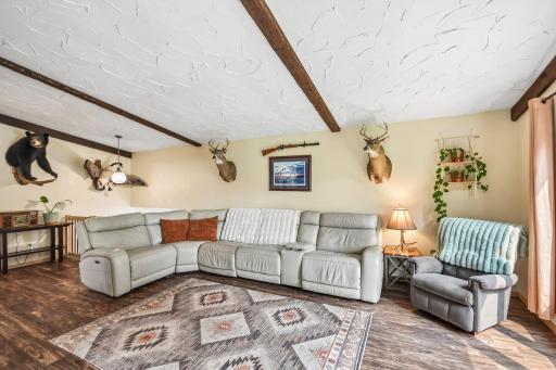 11-web-or-mls-194th Ave-S1607-011.jpg