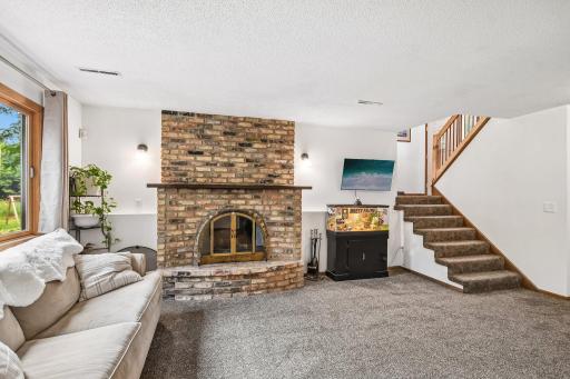 10-web-or-mls-194th Ave-S1607-010.jpg