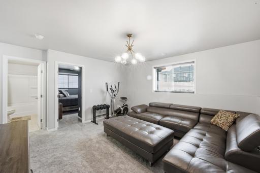 1566 66th Avenue S, Fargo, ND 58104