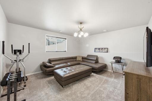 1566 66th Avenue S, Fargo, ND 58104