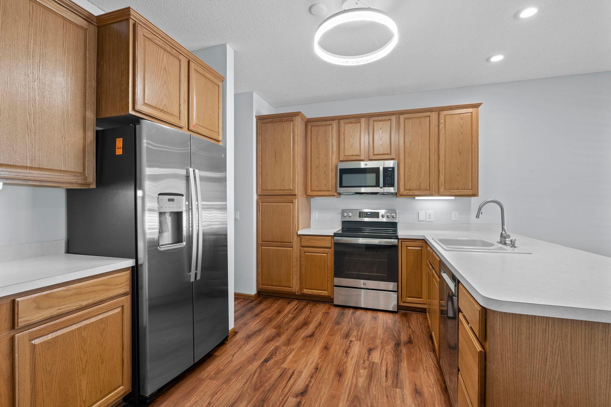Modern, stainless steel appliances!