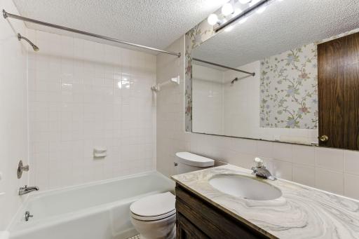 4624 Cedar Lake Road S, 4, Minneapolis, MN 55416