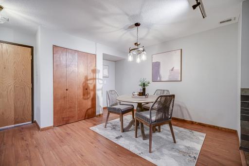 232 W Franklin Avenue, 303, Minneapolis, MN 55404