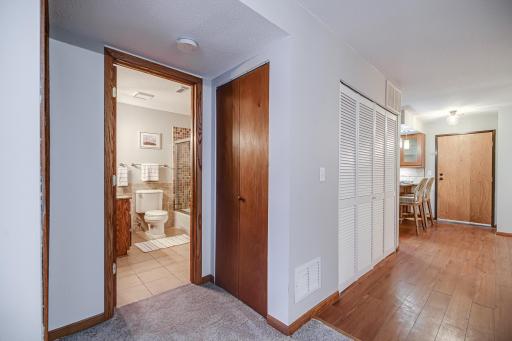 232 W Franklin Avenue, 303, Minneapolis, MN 55404