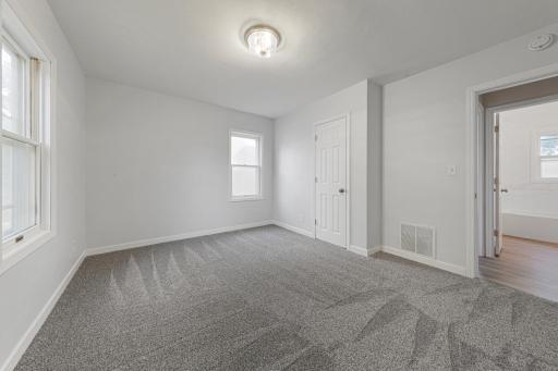 4440 7th Street NE, Minneapolis, MN 55421
