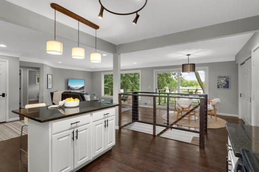 2884 W Owasso Boulevard, Roseville, MN 55113