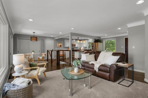 2884 W Owasso Boulevard, Roseville, MN 55113