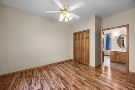 33480 Hemingway Avenue, Stacy, MN 55079