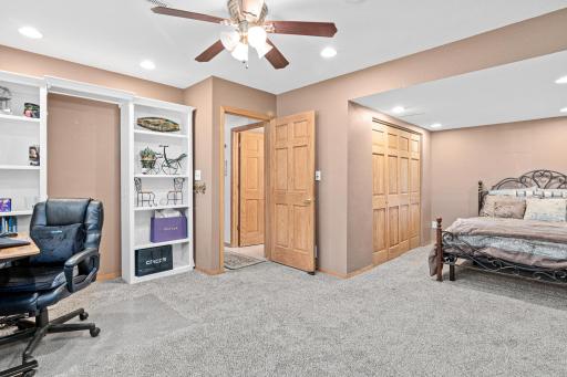 7923 147th Street W, Apple Valley, MN 55124