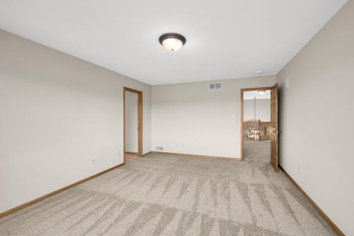 1805 Creek Lane, Northfield, MN 55057