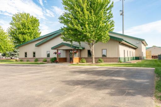 Photo for 800 6th Street NW, New Prague, MN 56071 - listing #7091396 800 6th Street NW, New Prague, MN 56071
