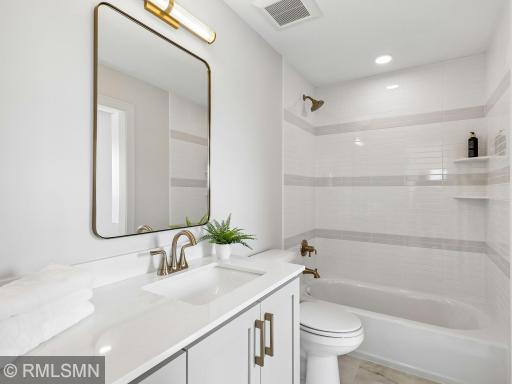 7390 Keswick Ct_70_1.jpg