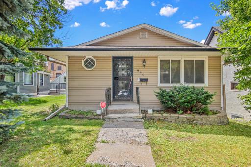 980 Jessamine Avenue E, Saint Paul, MN 55106