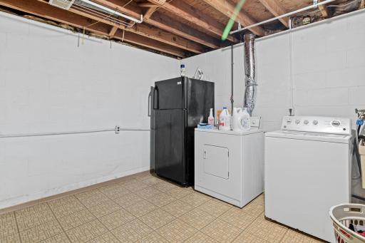980 Jessamine Avenue E, Saint Paul, MN 55106